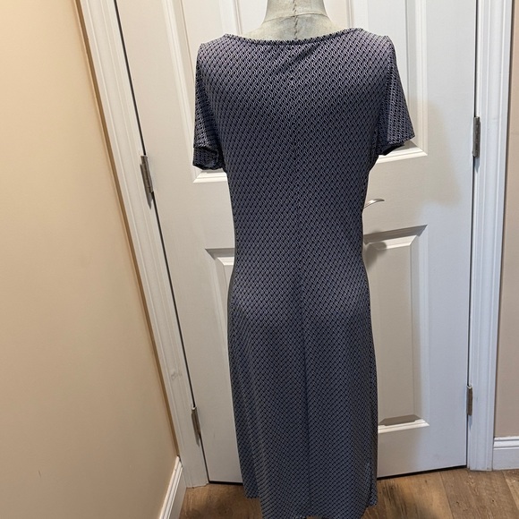 Talbots Black and White V-Neck Patterned Midi Dress - Picture 4 of 4